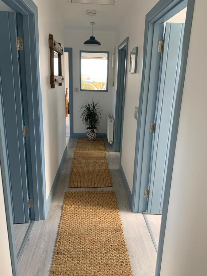 Blue Pearl Apartment Downings Esterno foto
