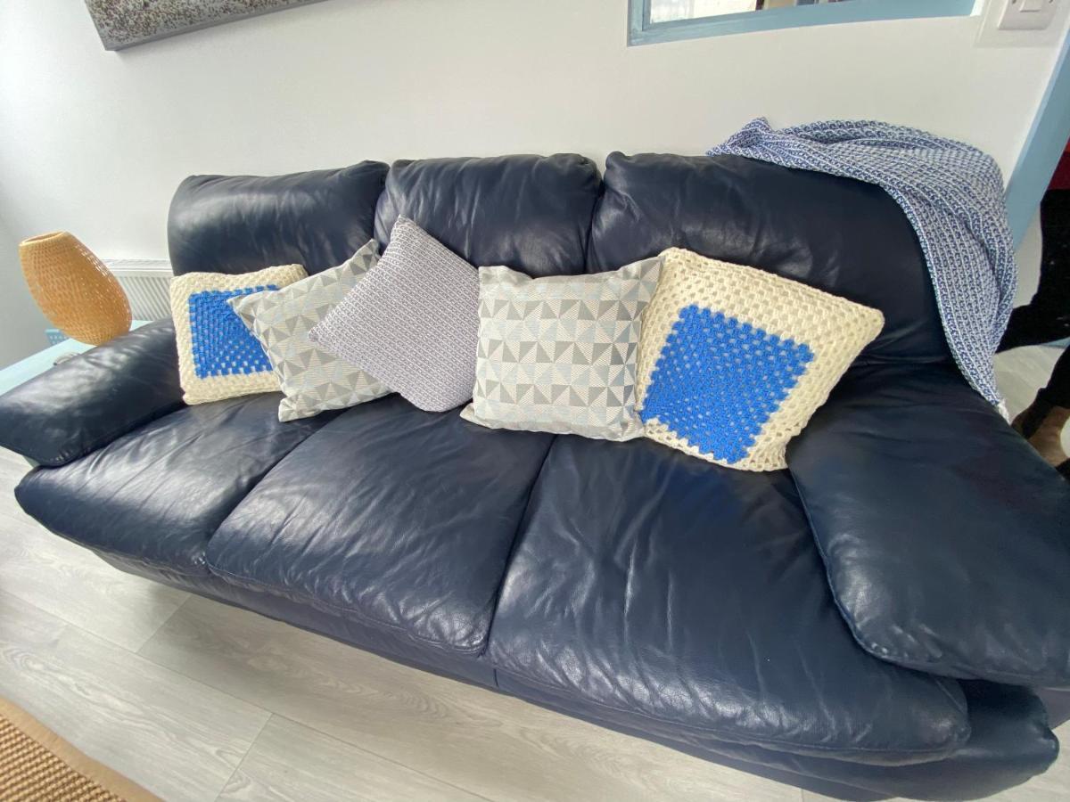 Blue Pearl Apartment Downings Esterno foto